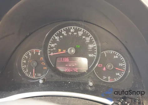 2012 Volkswagen Beetle 2.5L z USA, uszkodzony, nr VIN 3VWJX7AT6CM613093